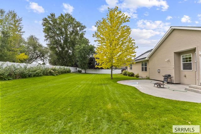 332 Beulahs Lane, Idaho Falls, ID 83401