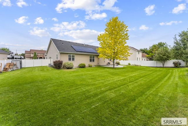 332 Beulahs Lane, Idaho Falls, ID 83401