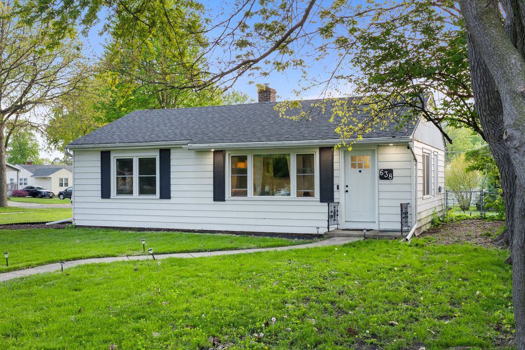 638 N Lombard Avenue, Lombard, IL 60148