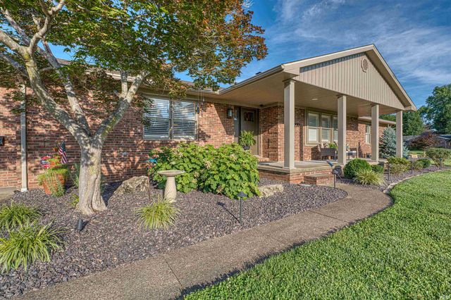 1220 S Royal Avenue, Evansville, IN 47715