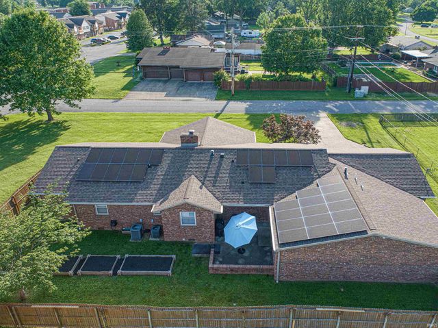 1220 S Royal Avenue, Evansville, IN 47715