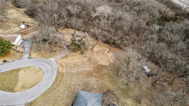 6501 NW Valley View Drive, Parkville, MO 64152