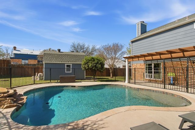 5325 Baker Court, Flower Mound, TX 75028