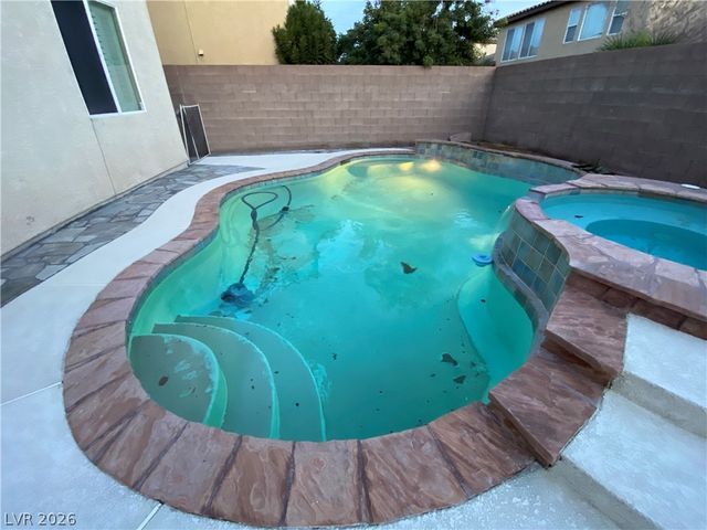 9337 Outer Banks Avenue, Las Vegas, NV 89149