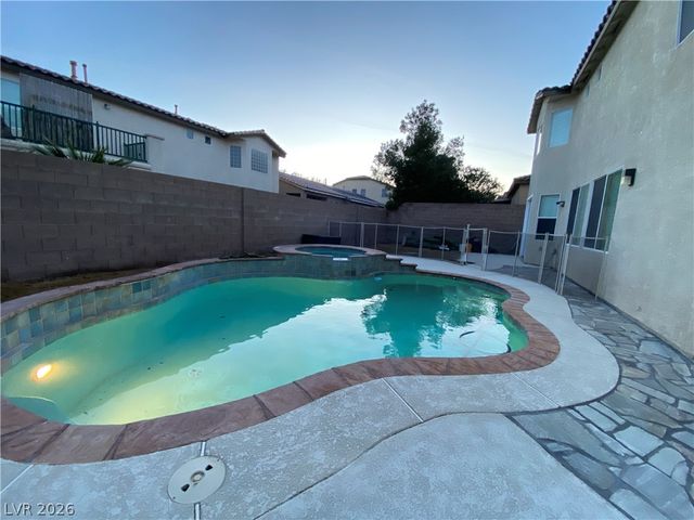 9337 Outer Banks Avenue, Las Vegas, NV 89149