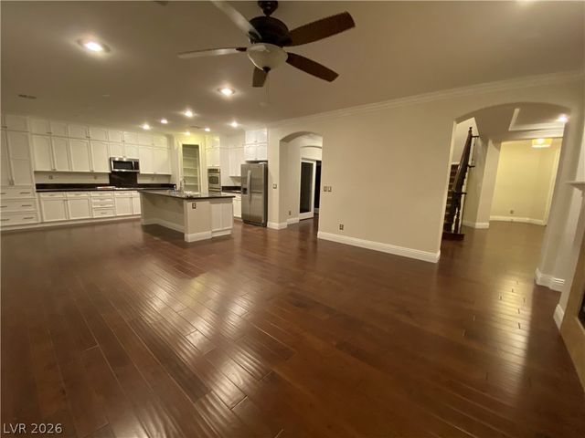 9337 Outer Banks Avenue, Las Vegas, NV 89149