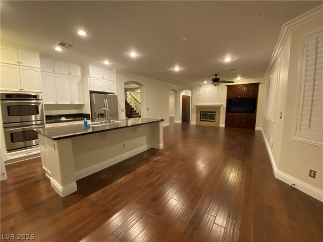 9337 Outer Banks Avenue, Las Vegas, NV 89149