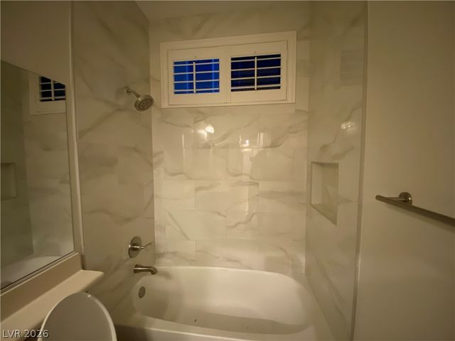 9337 Outer Banks Avenue, Las Vegas, NV 89149