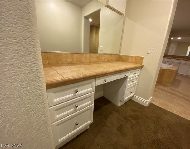 9337 Outer Banks Avenue, Las Vegas, NV 89149