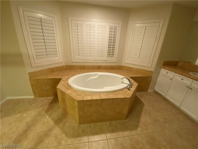 9337 Outer Banks Avenue, Las Vegas, NV 89149
