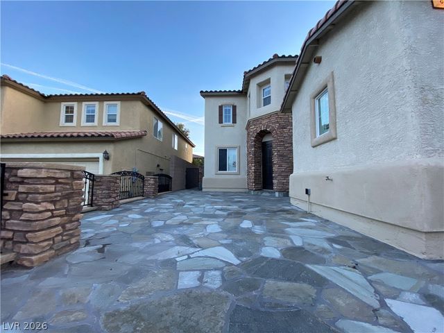 9337 Outer Banks Avenue, Las Vegas, NV 89149