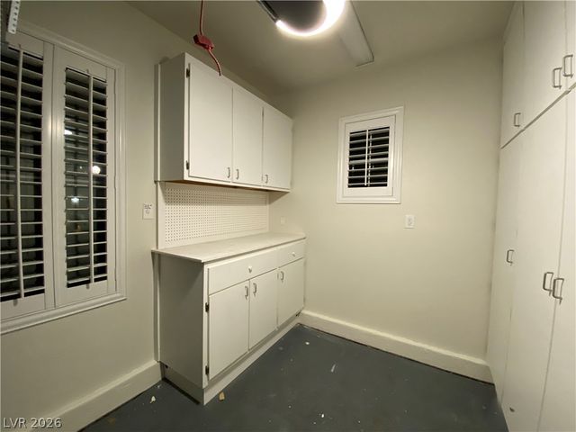 9337 Outer Banks Avenue, Las Vegas, NV 89149
