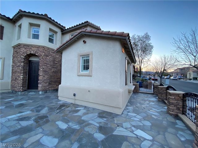 9337 Outer Banks Avenue, Las Vegas, NV 89149