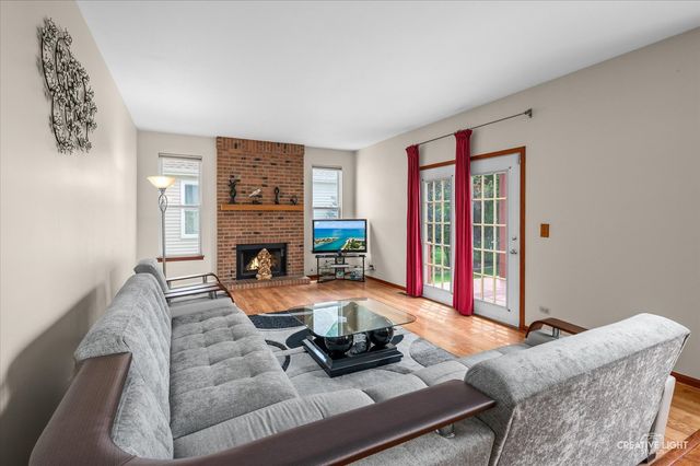 1348 Amaranth Drive, Naperville, IL 60564