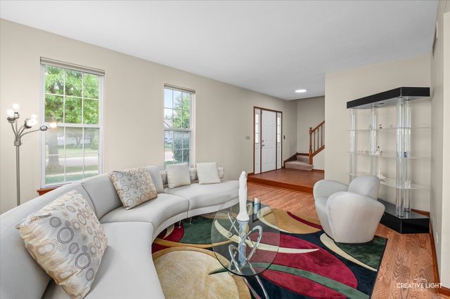 1348 Amaranth Drive, Naperville, IL 60564