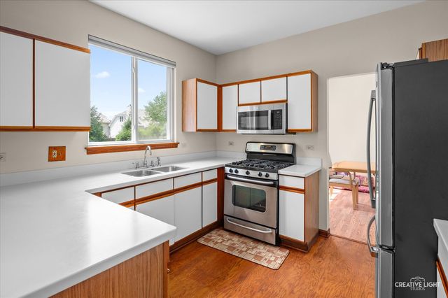 1348 Amaranth Drive, Naperville, IL 60564