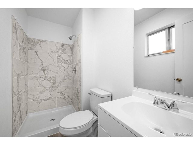 33 Regency Blvd, Pueblo, CO 81005