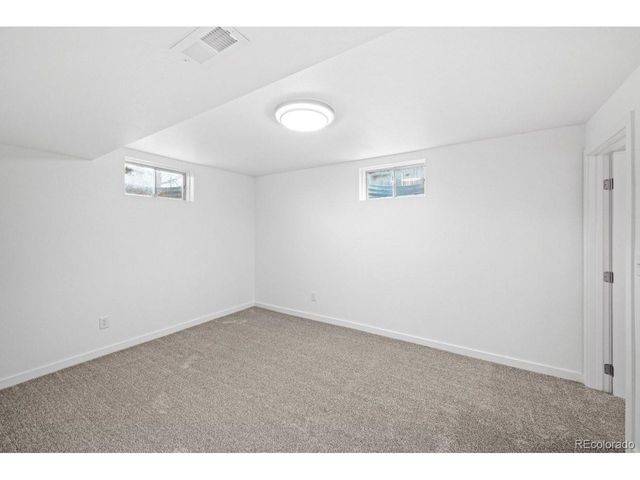 33 Regency Blvd, Pueblo, CO 81005