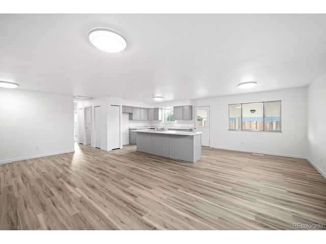 33 Regency Blvd, Pueblo, CO 81005