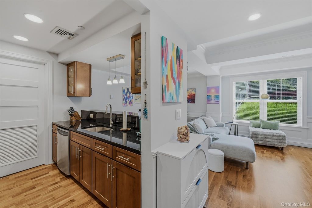 225 Stanley Avenue 121, Mamaroneck, NY 10543 — photo 2