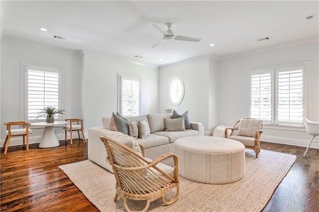 156 Lake Forrest NE Lane, Atlanta, GA 30342