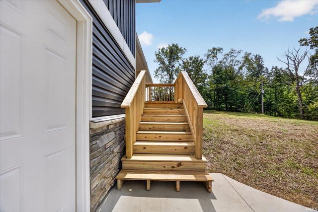 8803 S Rockport Road, Springville, IN 47462