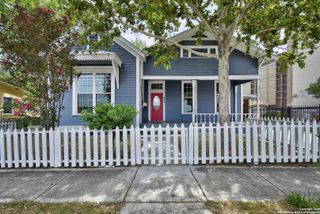 327 Barrera, San Antonio, TX 78210