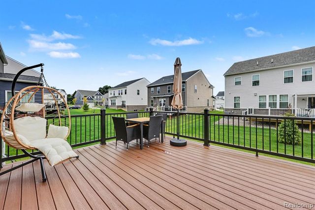 842 Ford Mill Drive, Saline, MI 48176
