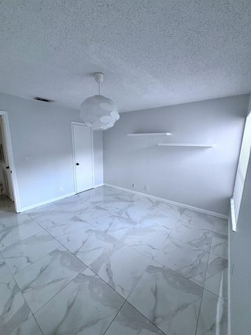 2866 S University Dr 5106, Davie, FL 33328