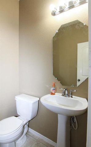 2705 Overton ST, Round Rock, TX 78665