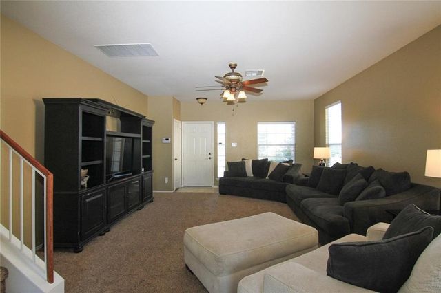 2705 Overton ST, Round Rock, TX 78665