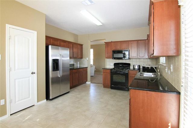 2705 Overton ST, Round Rock, TX 78665