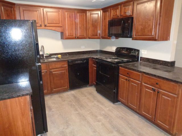 8550 S 103rd Terrace 107, Palos Hills, IL 60465