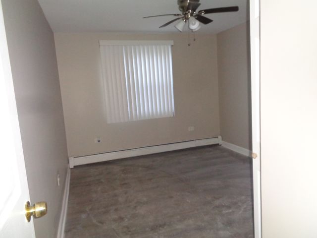 8550 S 103rd Terrace 107, Palos Hills, IL 60465