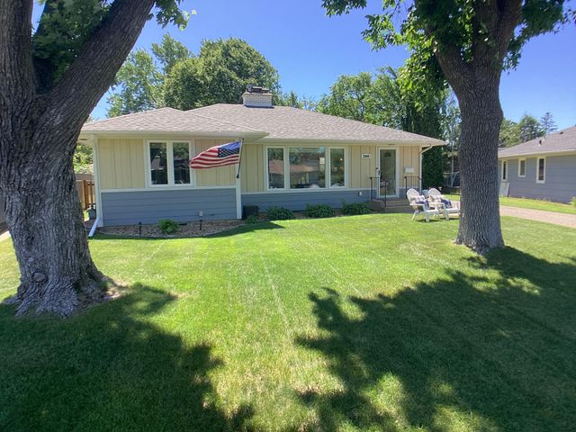 2600 Aquila Avenue S, Saint Louis Park, MN 55426