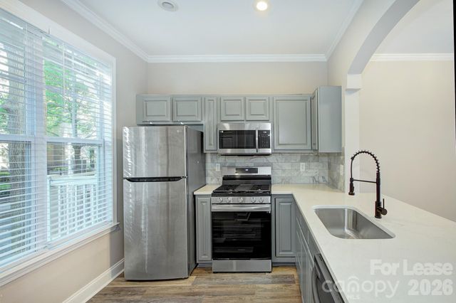 210 S Cedar Street, Charlotte, NC 28202