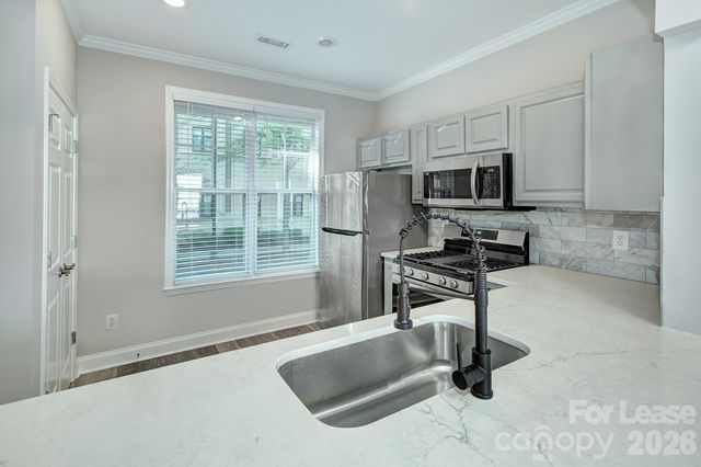 210 S Cedar Street, Charlotte, NC 28202