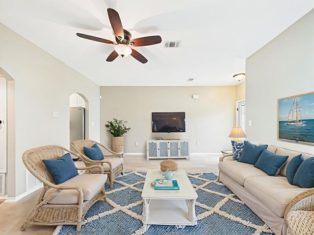 1328 Treasure Cove, Niceville, FL 32578