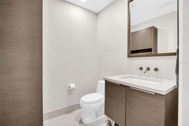 175 1ST STREET S 702, St Petersburg, FL 33701