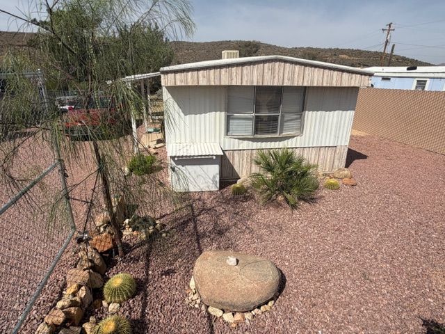 9661 2nd Street, Chloride, AZ 86431