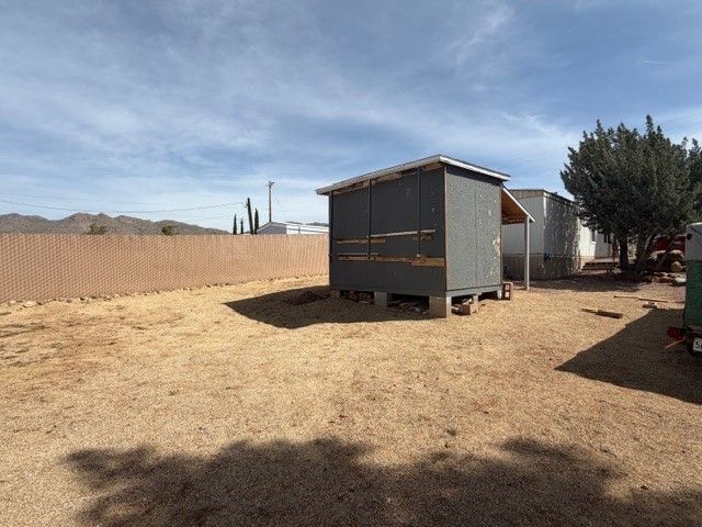 9661 2nd Street, Chloride, AZ 86431