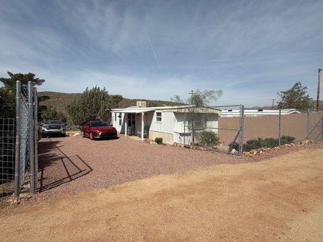 9661 2nd Street, Chloride, AZ 86431
