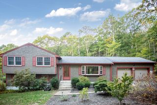 211 Clark Rd, Plymouth, MA 02360