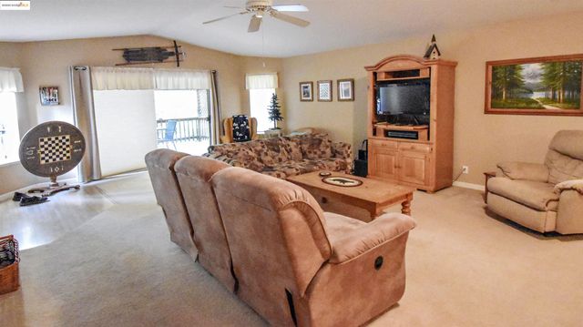 20887 Big Foot Ct, Groveland, CA 95321