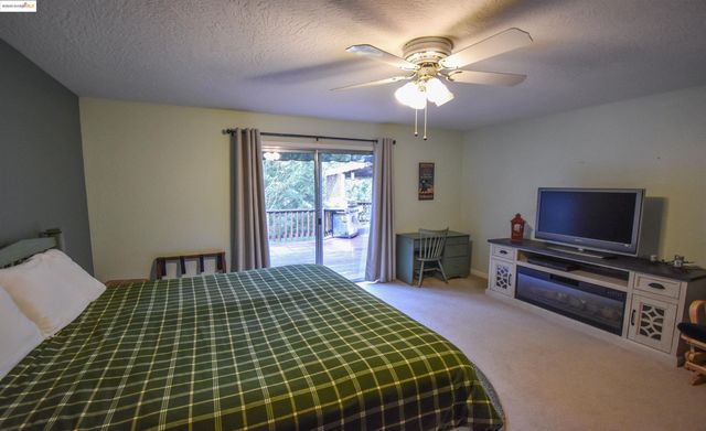 20887 Big Foot Ct, Groveland, CA 95321