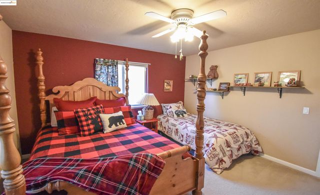 20887 Big Foot Ct, Groveland, CA 95321