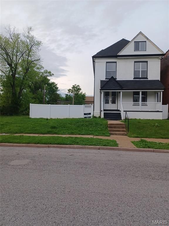 4465 Greer Avenue, St Louis, MO 63115