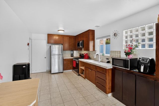 18624 Eisenhower Street, Salinas, CA 93906