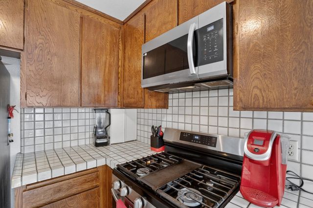 18624 Eisenhower Street, Salinas, CA 93906
