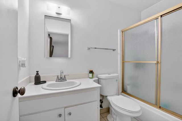 18624 Eisenhower Street, Salinas, CA 93906